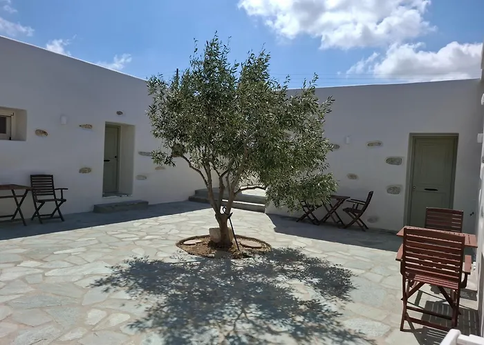 Aparthotel Tsigouri 3*